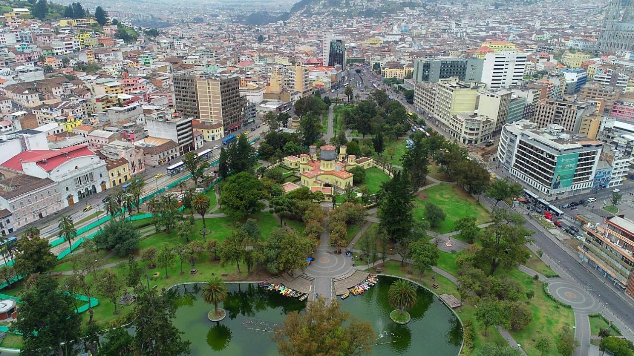 Olympus Plaza Hotel Quito Exterior foto
